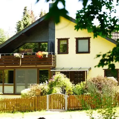 Ferienwohnung im Wald mit Kamin