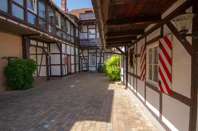 Das Gebäude in dem sich die Ferienwohnung befindet