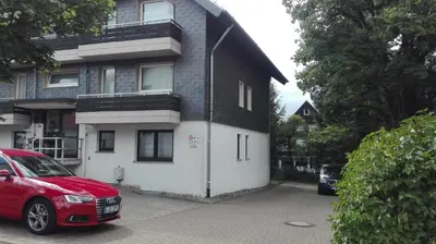 Das Gebäude in dem sich die Ferienwohnung befindet
