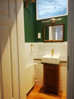 Ein Badezimmer in der Unterkunft Traditions - Hotel 