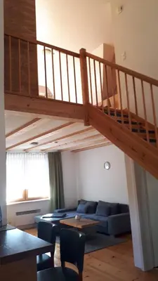 Ein Sitzbereich in der Unterkunft Hotel Habichtstein