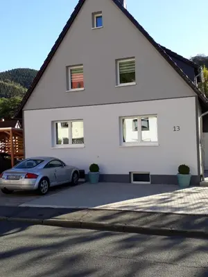 Das Gebäude in dem sich die Ferienwohnung befindet