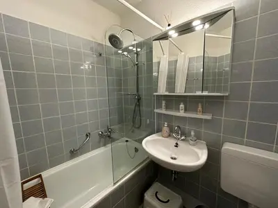 Ein Badezimmer in der Unterkunft App 587 mit Schwimmbad und Sauna im Panoramic Hohegeiß Braunlage