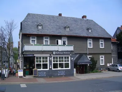 Das Gebäude in dem sich die Pension befindet