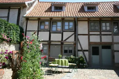 Das Gebäude in dem sich die Ferienwohnung befindet