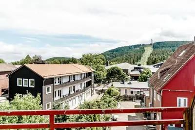 Ein allgemeiner Bergblick oder ein Berglick von der Ferienwohnung aus