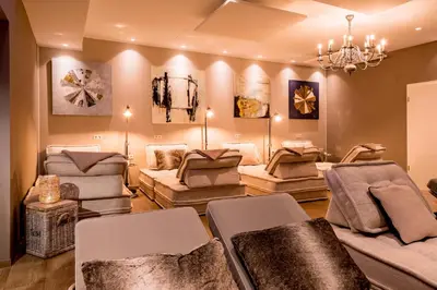 Ein Sitzbereich in der Unterkunft Romantischer Winkel RoLigio & Wellness Resort