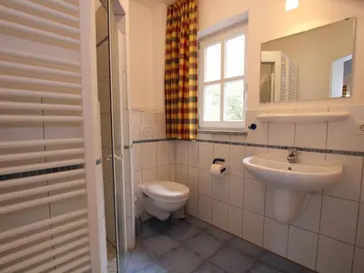 Ein Badezimmer in der Unterkunft Ferienhaus in Wernigerode mit Innenpool