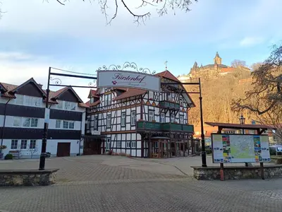 Das Gebäude in dem sich das Hotel befindet