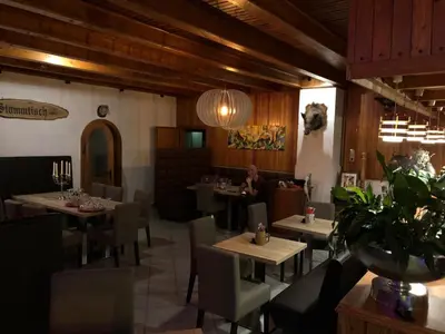 Ein Restaurant oder anderes Speiselokal in der Unterkunft Hotel & Restaurant Druidenstein