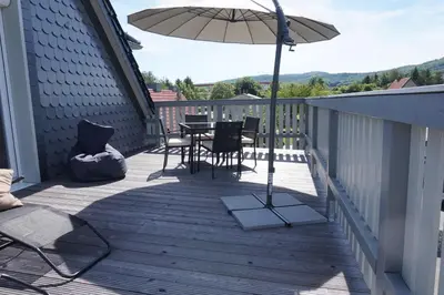 Ein allgemeiner Bergblick oder ein Berglick von der Ferienwohnung aus
