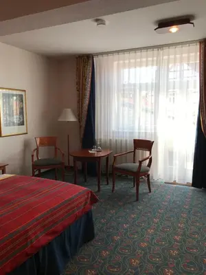 Ein Sitzbereich in der Unterkunft Hotel Johannishof