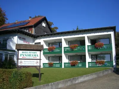 Das Gebäude in dem sich das Hotel befindet