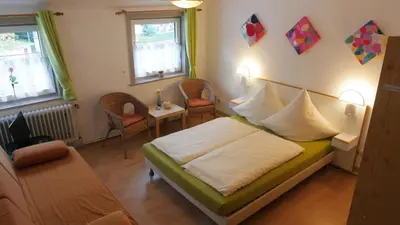 Ein Bett oder Betten in einem Zimmer der Unterkunft Hotel zur Post