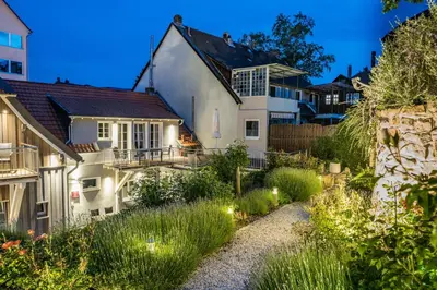 Ein Garten an der Unterkunft City-Appartements Am Wall