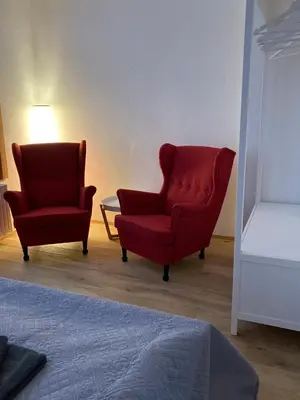 Ein Sitzbereich in der Unterkunft Stieg 1