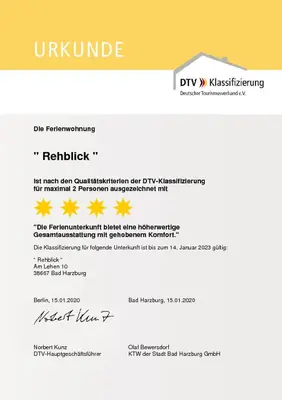 Ein Zertifikat, Auszeichnung, Logo oder anderes Dokument, das in der Unterkunft Ferienwohnung Rehblick ausgestellt ist