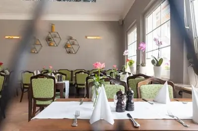 Ein Restaurant oder anderes Speiselokal in der Unterkunft Ferienwohnung Sonnenseite Zoja Hahnenklee
