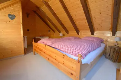 Ein Bett oder Betten in einem Zimmer der Unterkunft LIGHTQUARTIER Harzklopfen - Große Wohnung - Balkon - Harzstyle