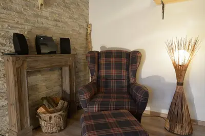 Ein Sitzbereich in der Unterkunft LIGHTQUARTIER Harzklopfen - Große Wohnung - Balkon - Harzstyle
