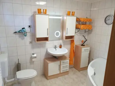 Ein Badezimmer in der Unterkunft Skibbi`s Ferienhaus an der Sonnenloipe in Friedrichsbrunn