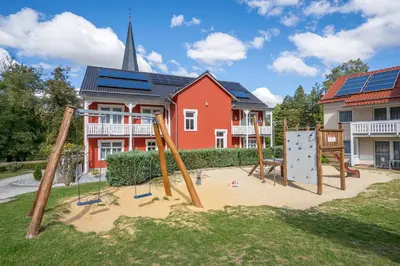 Ein Kinderspielbereich in der Unterkunft Hotelpark Bodetal mit Ferienwohnungen