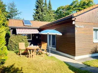 Das Gebäude in dem sich das Ferienhaus befindet
