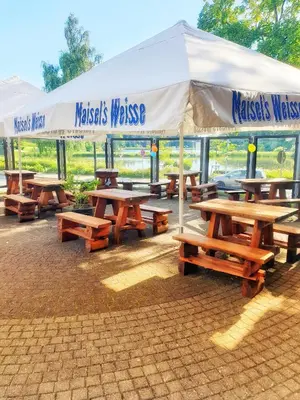 Ein Restaurant oder anderes Speiselokal in der Unterkunft Vier Jahreszeiten, Appartment 723, Hahnenklee - Bockswiese