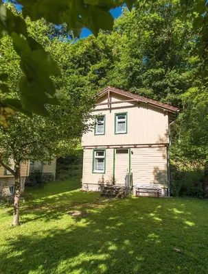 Ein Garten an der Unterkunft Gärtnerhaus Am Wald