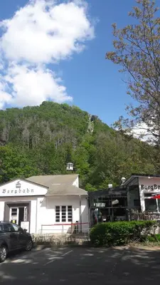 Ein allgemeiner Bergblick oder ein Berglick von der Ferienwohnung aus