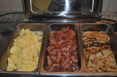 Essen im Hotel oder in der Nähe