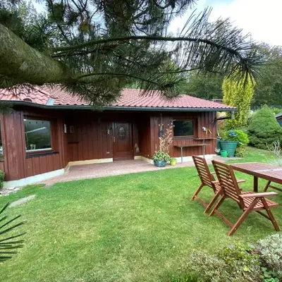 Lodge am Wald Terrasse Garten Grill ruhige Lage Wandern