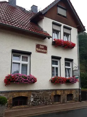 Das Gebäude in dem sich die Ferienwohnung befindet
