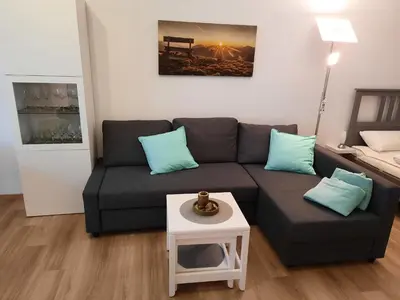 Ein Sitzbereich in der Unterkunft Ferienwohnung Schneeweißchen an der Therme