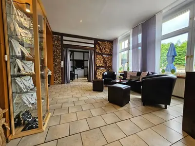 Ein Sitzbereich in der Unterkunft Ferienhotel Forelle Thale Ortsteil Treseburg