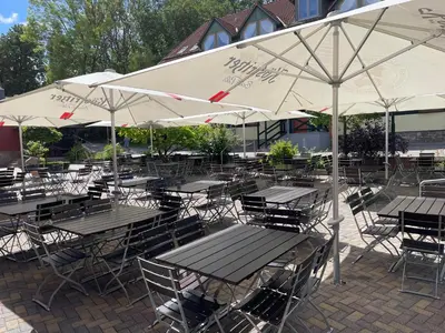 Ein Restaurant oder anderes Speiselokal in der Unterkunft Akzent Berghotel Rosstrappe