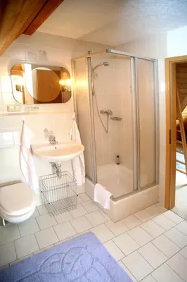 Ein Badezimmer in der Unterkunft Landhotel Villa Foresta