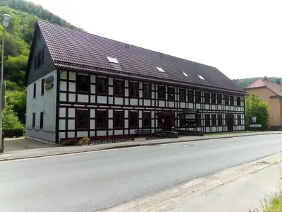 Das Gebäude in dem sich die Ferienwohnung befindet