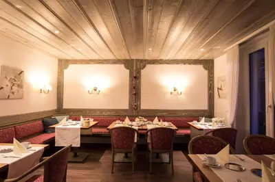 Ein Restaurant oder anderes Speiselokal in der Unterkunft Ulrichshof