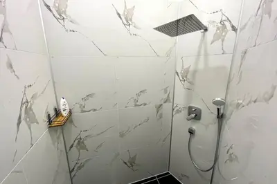 Ein Badezimmer in der Unterkunft Villa Einhorn: Altstadt Loft mit privater Terrasse