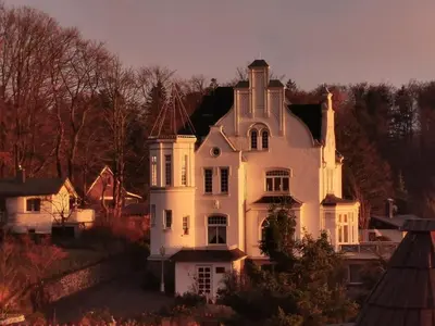 Das Gebäude in dem sich die Ferienwohnung befindet