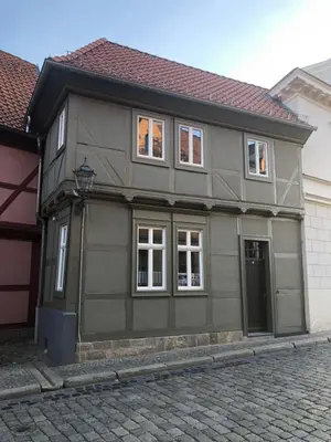 Das Gebäude in dem sich die Ferienwohnung befindet