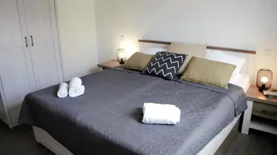 Ein Bett oder Betten in einem Zimmer der Unterkunft FeWo Sonnenschein mit Whirlpoolbadewanne #Innestadtnähe#Netflix von Harztraveler