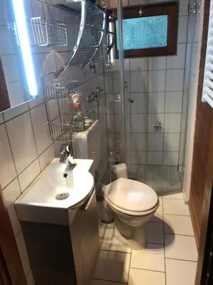 Ein Badezimmer in der Unterkunft Blockhaus - Die Zwergenbaude -