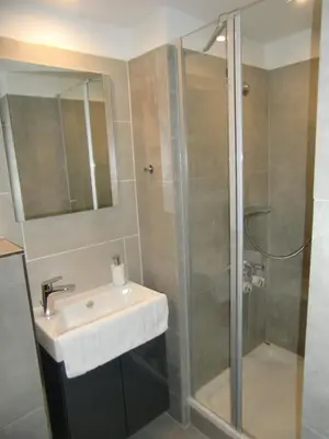 Ein Badezimmer in der Unterkunft Haus am See HS 576