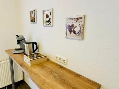 Kaffee-/Teezubehör in der Unterkunft FeWo Kastanie mit Balkon #Netflix #Innenstadtnähe von Harztraveler