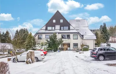 Das Gebäude in dem sich die Ferienwohnung befindet