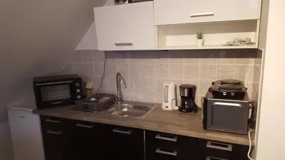 Küche/Küchenzeile in der Unterkunft Kleine Oase bei Nina