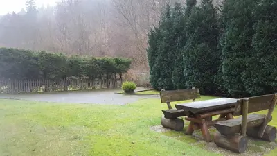 Ein Garten an der Unterkunft Kleine Oase bei Nina