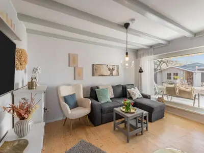 Ein Sitzbereich in der Unterkunft Ferienwohnung mit Sauna in Ballenstedt